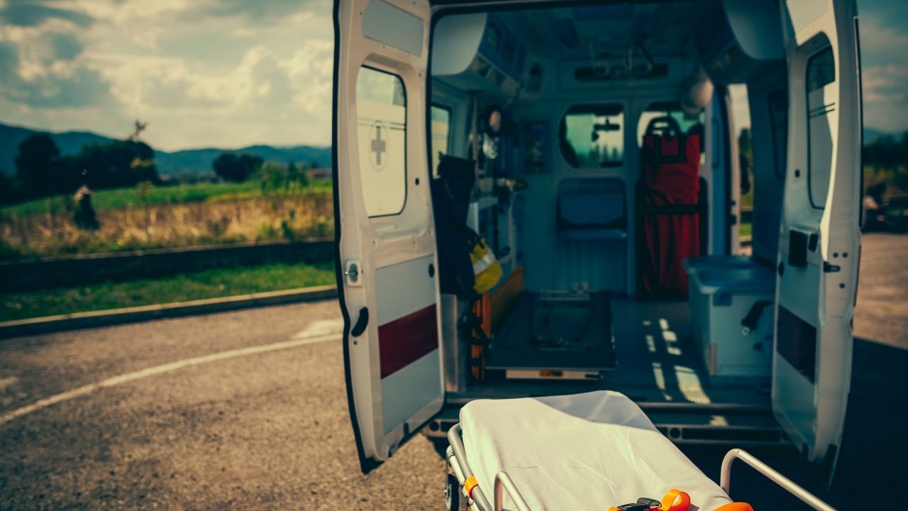  LifeLine Ambulans Hizmetleri 